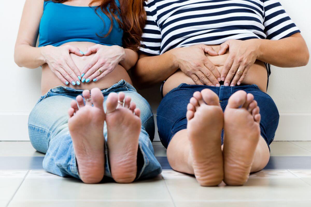 padres primerizos esperando la llegada de su bebé